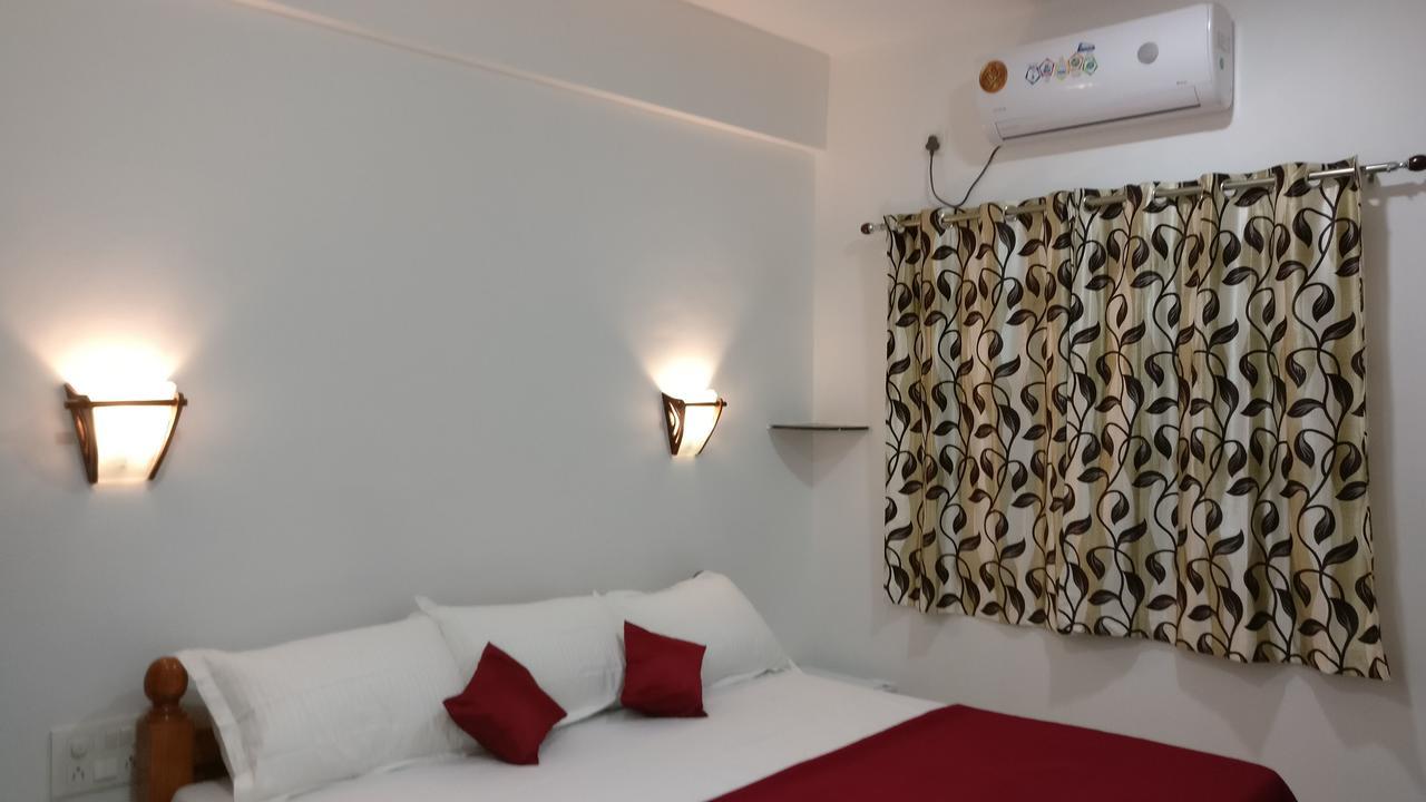 Hotel Mary Joey Baga Exterior photo