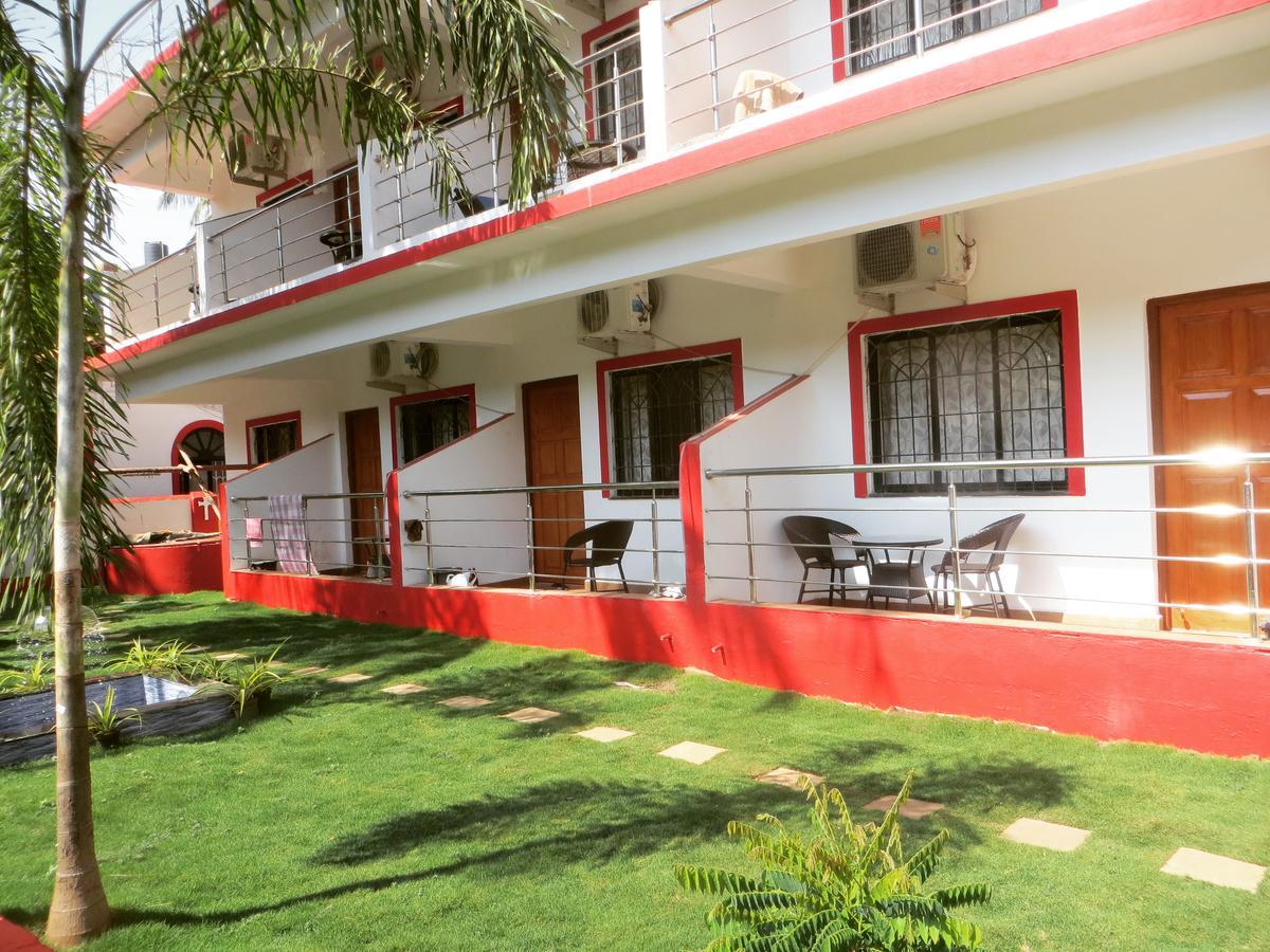 Hotel Mary Joey Baga Exterior photo
